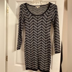 Gianni Bini Sweater Dress Size Medium Like New